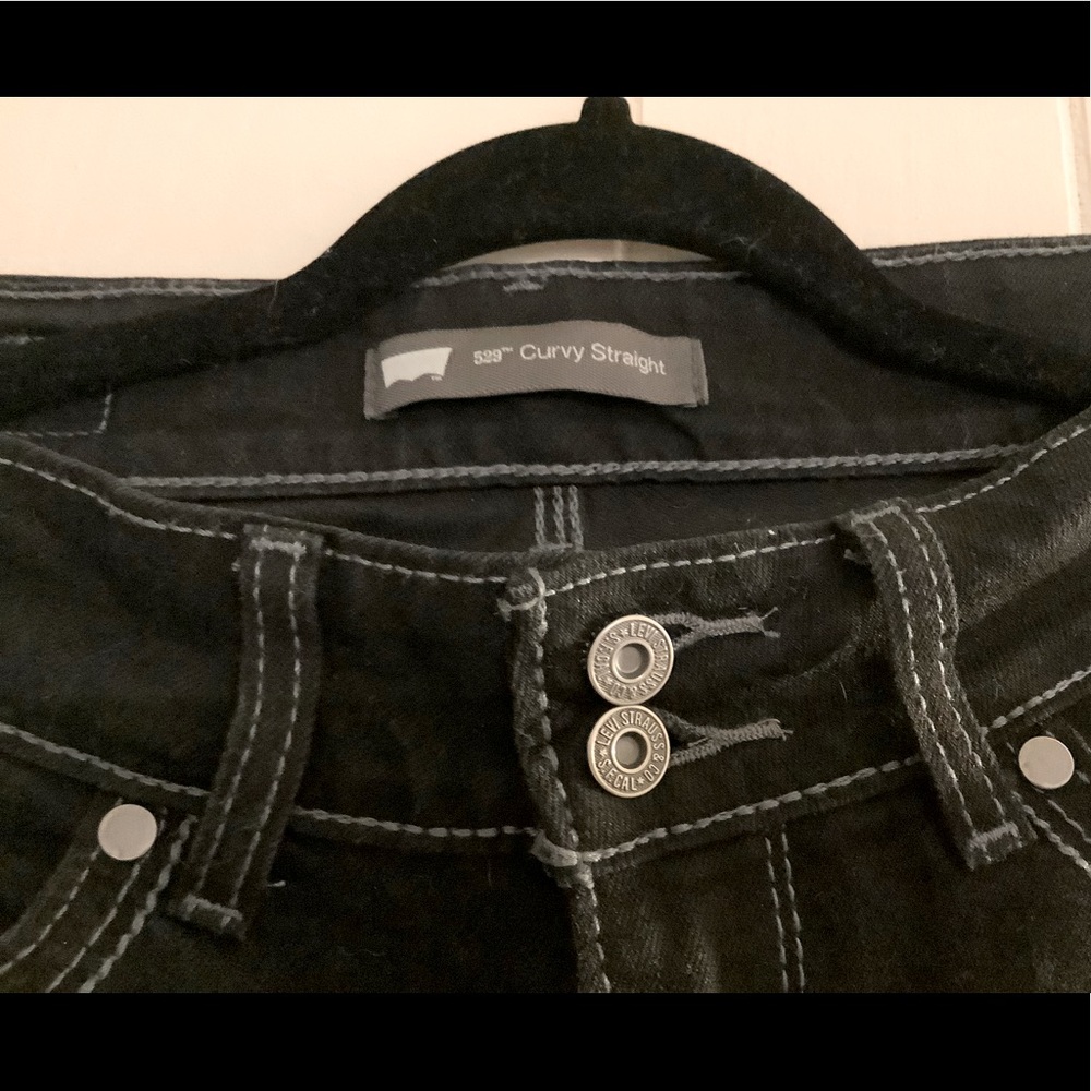 *SOLD* Levi’s 529 curvy